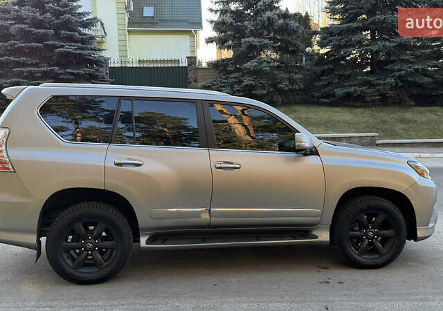 Сірий Лексус ГХ, об'ємом двигуна 4.61 л та пробігом 256 тис. км за 26500 $, фото 6 на Automoto.ua