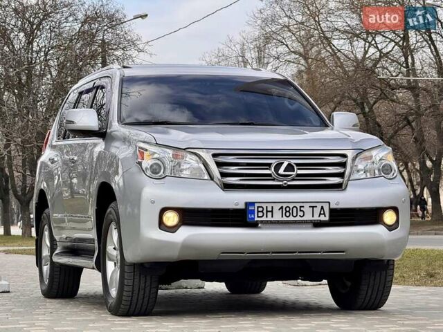 Серый Лексус ГХ, объемом двигателя 4.61 л и пробегом 171 тыс. км за 25900 $, фото 2 на Automoto.ua