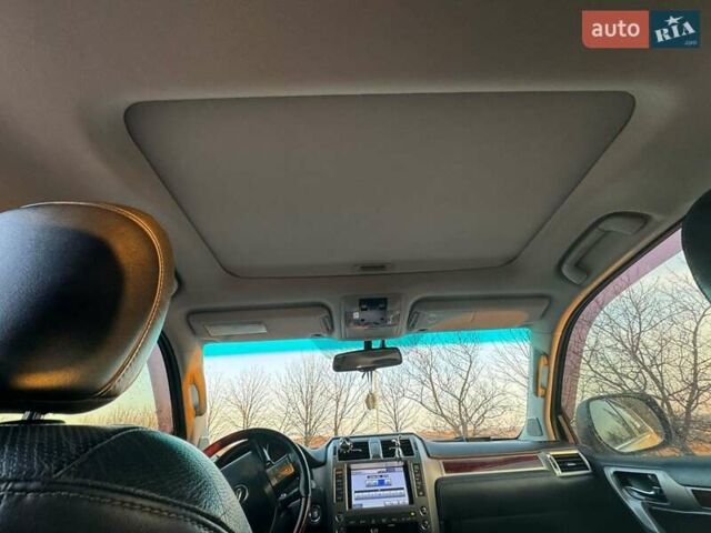 Серый Лексус ГХ, объемом двигателя 4.61 л и пробегом 320 тыс. км за 22800 $, фото 12 на Automoto.ua