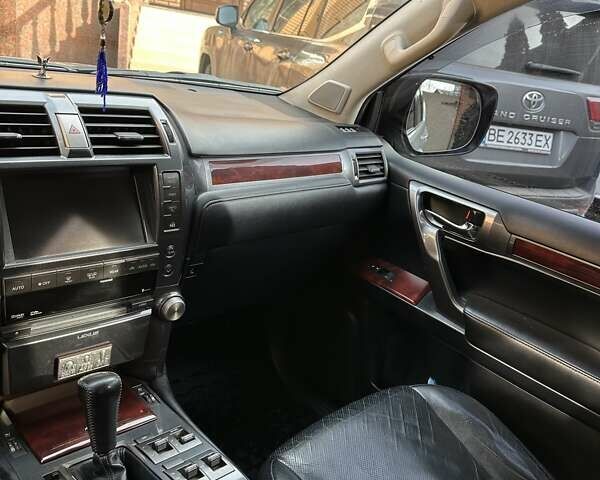 Серый Лексус ГХ, объемом двигателя 4.61 л и пробегом 345 тыс. км за 23000 $, фото 11 на Automoto.ua