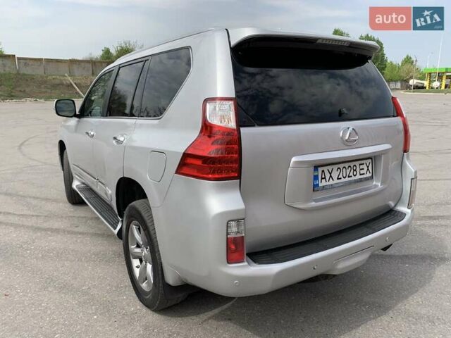 Серый Лексус ГХ, объемом двигателя 4.61 л и пробегом 295 тыс. км за 25000 $, фото 2 на Automoto.ua