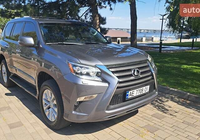 Сірий Лексус ГХ, об'ємом двигуна 4.61 л та пробігом 210 тис. км за 30999 $, фото 2 на Automoto.ua