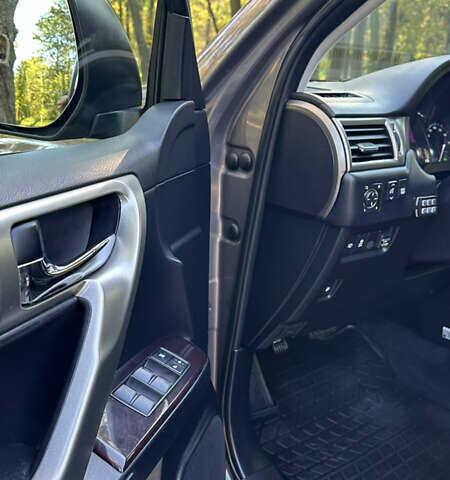 Серый Лексус ГХ, объемом двигателя 4.6 л и пробегом 278 тыс. км за 29999 $, фото 10 на Automoto.ua