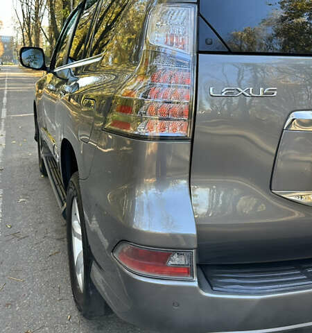 Серый Лексус ГХ, объемом двигателя 4.6 л и пробегом 278 тыс. км за 29999 $, фото 19 на Automoto.ua