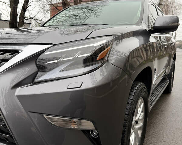 Сірий Лексус ГХ, об'ємом двигуна 4.61 л та пробігом 147 тис. км за 33500 $, фото 21 на Automoto.ua