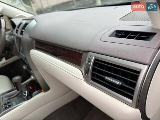 Сірий Лексус ГХ, об'ємом двигуна 4.61 л та пробігом 147 тис. км за 33500 $, фото 14 на Automoto.ua