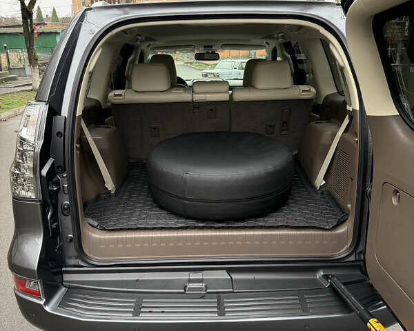 Сірий Лексус ГХ, об'ємом двигуна 4.61 л та пробігом 147 тис. км за 33500 $, фото 33 на Automoto.ua