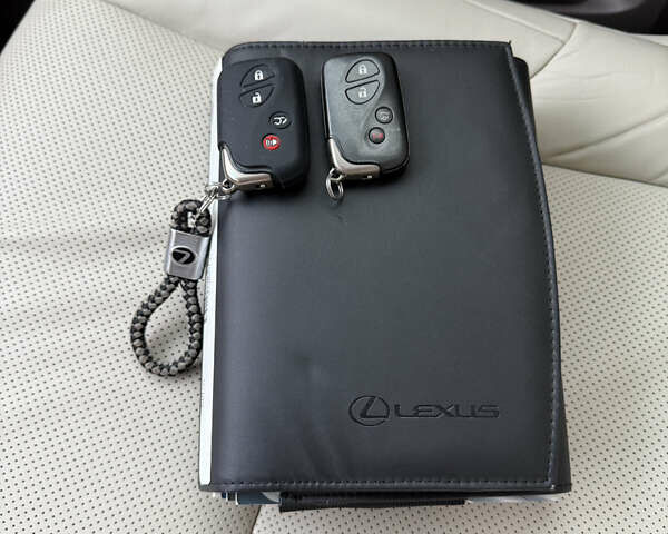 Сірий Лексус ГХ, об'ємом двигуна 4.61 л та пробігом 147 тис. км за 33500 $, фото 44 на Automoto.ua