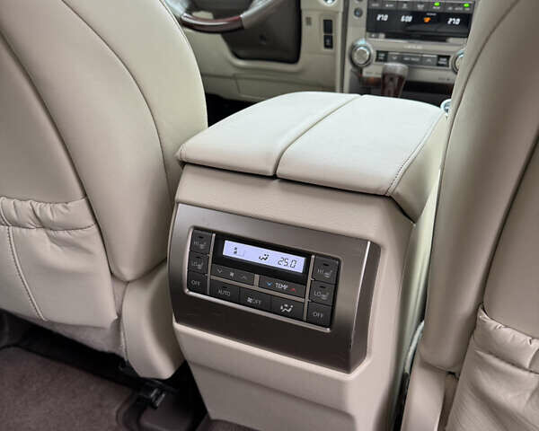 Сірий Лексус ГХ, об'ємом двигуна 4.61 л та пробігом 147 тис. км за 33500 $, фото 19 на Automoto.ua