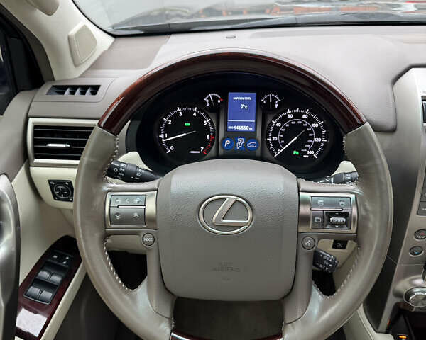 Сірий Лексус ГХ, об'ємом двигуна 4.61 л та пробігом 147 тис. км за 33500 $, фото 25 на Automoto.ua