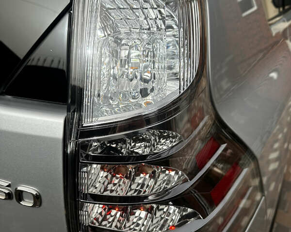 Серый Лексус ГХ, объемом двигателя 4.61 л и пробегом 87 тыс. км за 40600 $, фото 7 на Automoto.ua