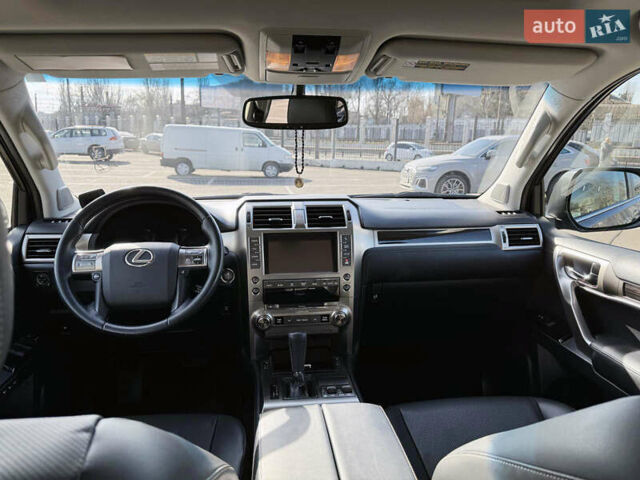 Сірий Лексус ГХ, об'ємом двигуна 4.61 л та пробігом 79 тис. км за 35000 $, фото 9 на Automoto.ua