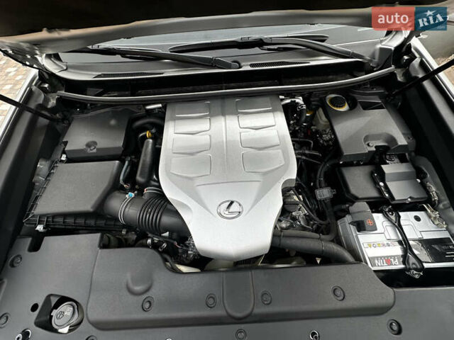 Серый Лексус ГХ, объемом двигателя 4.61 л и пробегом 87 тыс. км за 40600 $, фото 12 на Automoto.ua