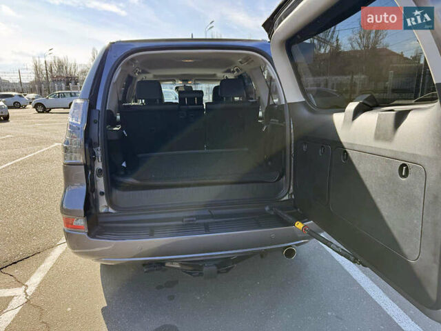 Сірий Лексус ГХ, об'ємом двигуна 4.61 л та пробігом 79 тис. км за 35000 $, фото 15 на Automoto.ua