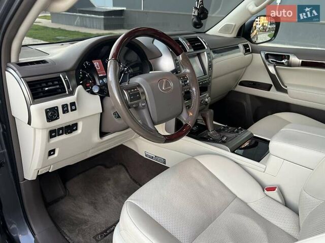 Серый Лексус ГХ, объемом двигателя 4.61 л и пробегом 130 тыс. км за 37500 $, фото 18 на Automoto.ua