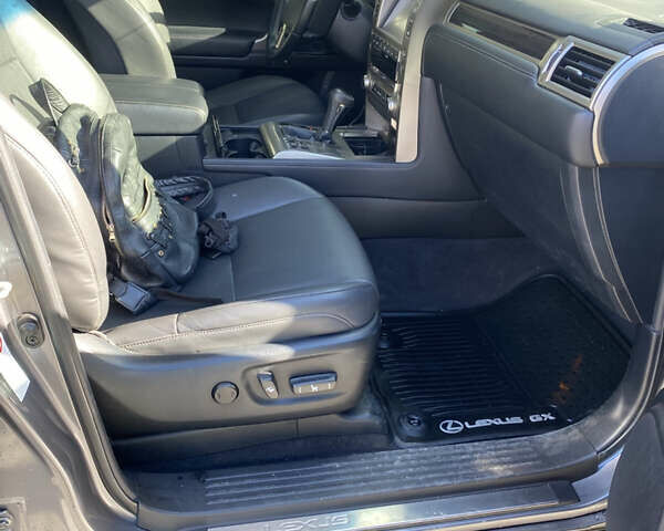 Серый Лексус ГХ, объемом двигателя 4.61 л и пробегом 100 тыс. км за 38700 $, фото 8 на Automoto.ua