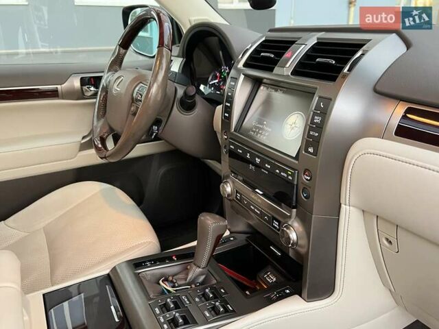 Серый Лексус ГХ, объемом двигателя 4.61 л и пробегом 130 тыс. км за 37500 $, фото 53 на Automoto.ua