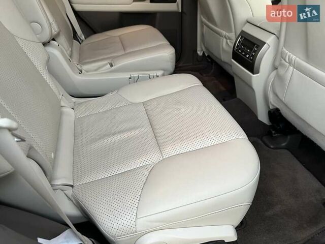 Серый Лексус ГХ, объемом двигателя 4.61 л и пробегом 130 тыс. км за 37500 $, фото 46 на Automoto.ua