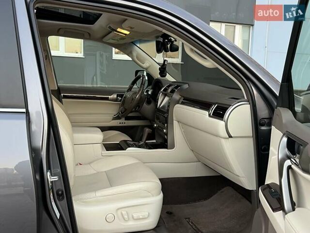 Серый Лексус ГХ, объемом двигателя 4.61 л и пробегом 130 тыс. км за 37500 $, фото 37 на Automoto.ua