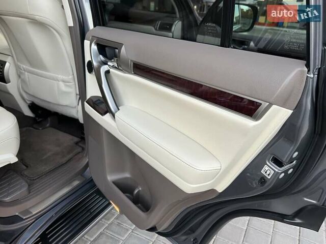 Серый Лексус ГХ, объемом двигателя 4.61 л и пробегом 130 тыс. км за 37500 $, фото 42 на Automoto.ua