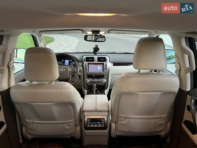 Серый Лексус ГХ, объемом двигателя 4.61 л и пробегом 130 тыс. км за 37500 $, фото 51 на Automoto.ua