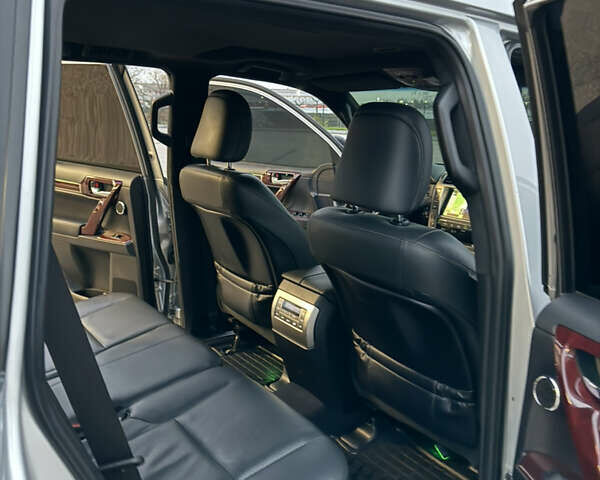 Серый Лексус ГХ, объемом двигателя 4.6 л и пробегом 118 тыс. км за 41500 $, фото 16 на Automoto.ua