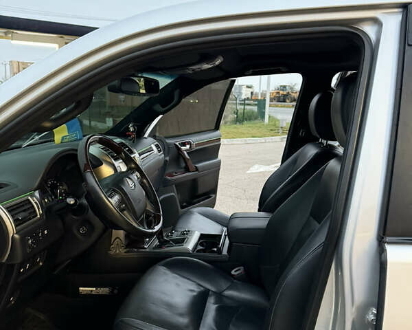 Серый Лексус ГХ, объемом двигателя 4.6 л и пробегом 118 тыс. км за 41500 $, фото 21 на Automoto.ua