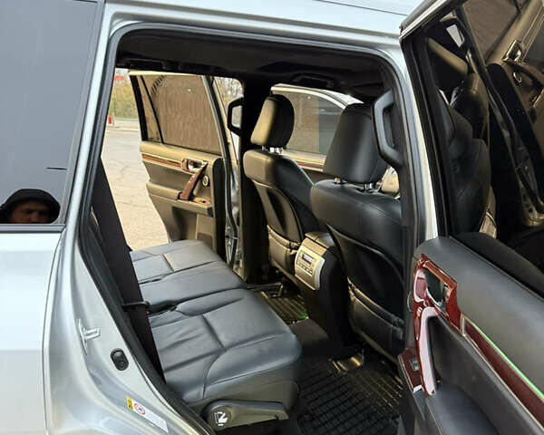 Серый Лексус ГХ, объемом двигателя 4.6 л и пробегом 118 тыс. км за 41500 $, фото 15 на Automoto.ua