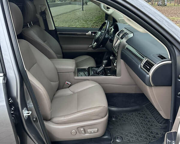 Сірий Лексус ГХ, об'ємом двигуна 4.61 л та пробігом 115 тис. км за 52700 $, фото 49 на Automoto.ua