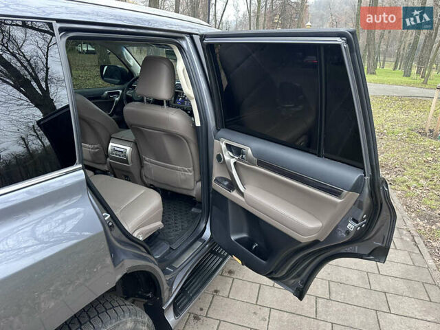 Сірий Лексус ГХ, об'ємом двигуна 4.61 л та пробігом 115 тис. км за 52700 $, фото 53 на Automoto.ua