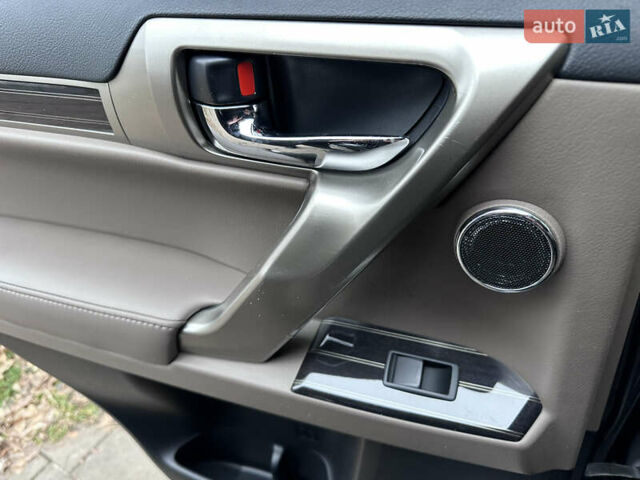 Сірий Лексус ГХ, об'ємом двигуна 4.61 л та пробігом 115 тис. км за 52700 $, фото 61 на Automoto.ua