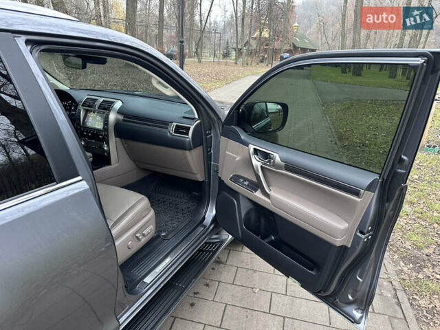 Сірий Лексус ГХ, об'ємом двигуна 4.61 л та пробігом 115 тис. км за 52700 $, фото 50 на Automoto.ua