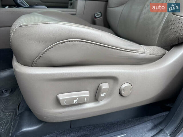 Сірий Лексус ГХ, об'ємом двигуна 4.61 л та пробігом 115 тис. км за 52700 $, фото 31 на Automoto.ua