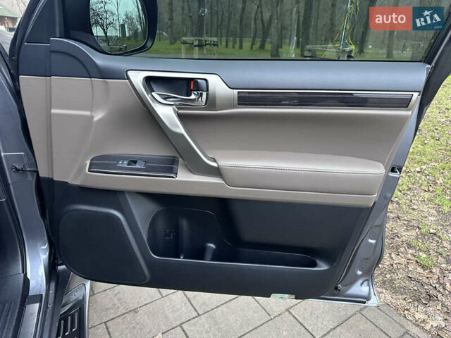 Сірий Лексус ГХ, об'ємом двигуна 4.61 л та пробігом 115 тис. км за 52700 $, фото 51 на Automoto.ua