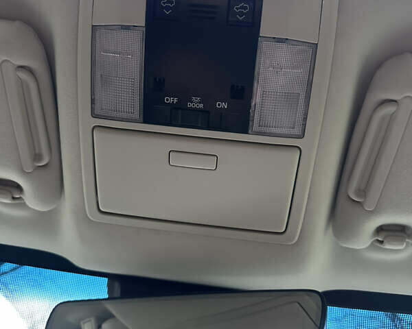 Сірий Лексус ГХ, об'ємом двигуна 4.61 л та пробігом 115 тис. км за 52700 $, фото 44 на Automoto.ua