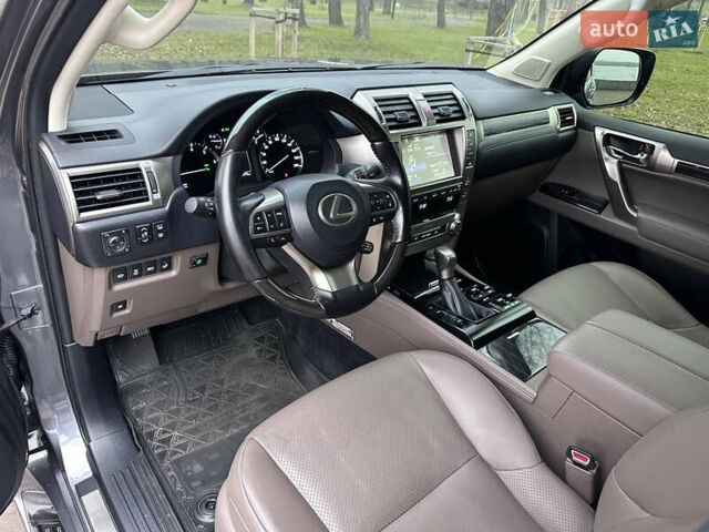 Сірий Лексус ГХ, об'ємом двигуна 4.61 л та пробігом 115 тис. км за 52700 $, фото 30 на Automoto.ua