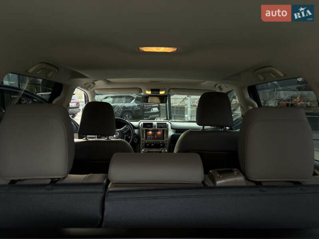 Серый Лексус ГХ, объемом двигателя 4.61 л и пробегом 32 тыс. км за 59800 $, фото 4 на Automoto.ua