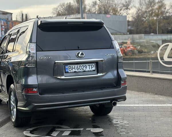 Серый Лексус ГХ, объемом двигателя 4.61 л и пробегом 32 тыс. км за 59800 $, фото 17 на Automoto.ua