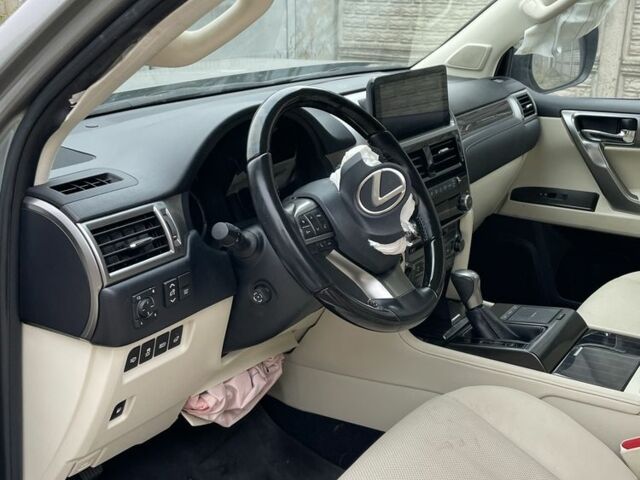 Серый Лексус ГХ, объемом двигателя 4.6 л и пробегом 49 тыс. км за 39000 $, фото 6 на Automoto.ua