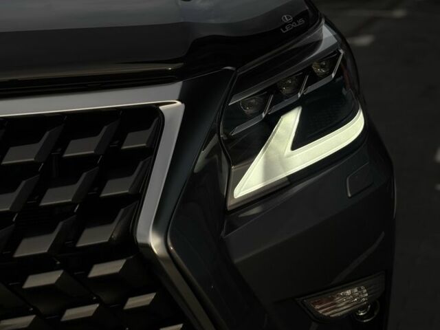 Серый Лексус ГХ, объемом двигателя 4.6 л и пробегом 32 тыс. км за 59800 $, фото 7 на Automoto.ua