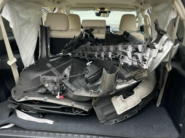 Серый Лексус ГХ, объемом двигателя 4.6 л и пробегом 49 тыс. км за 39000 $, фото 19 на Automoto.ua