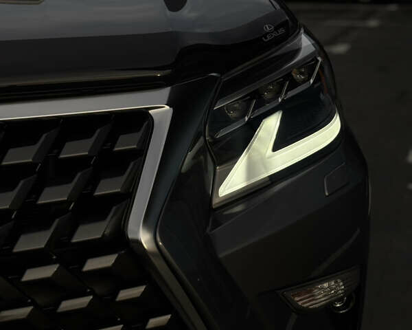 Серый Лексус ГХ, объемом двигателя 4.61 л и пробегом 32 тыс. км за 59800 $, фото 13 на Automoto.ua