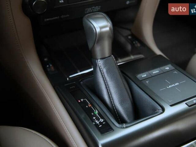 Сірий Лексус ГХ, об'ємом двигуна 4.61 л та пробігом 29 тис. км за 67000 $, фото 22 на Automoto.ua