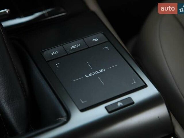 Сірий Лексус ГХ, об'ємом двигуна 4.61 л та пробігом 29 тис. км за 67000 $, фото 23 на Automoto.ua