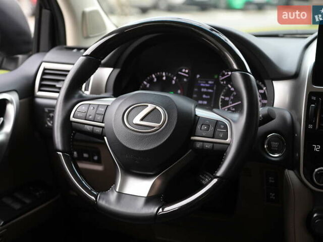 Сірий Лексус ГХ, об'ємом двигуна 4.61 л та пробігом 29 тис. км за 67000 $, фото 17 на Automoto.ua