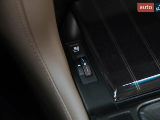 Сірий Лексус ГХ, об'ємом двигуна 4.61 л та пробігом 29 тис. км за 67000 $, фото 21 на Automoto.ua