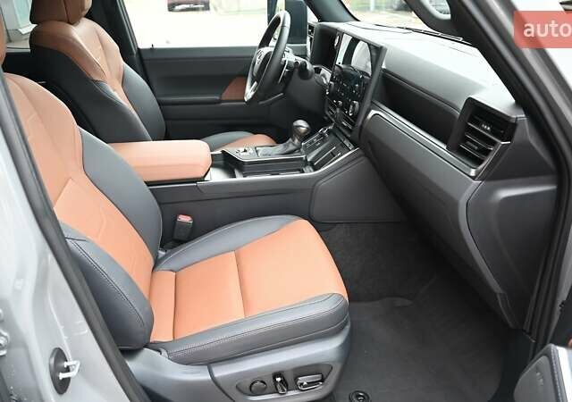 Сірий Лексус ГХ, об'ємом двигуна 3.45 л та пробігом 3 тис. км за 90560 $, фото 5 на Automoto.ua