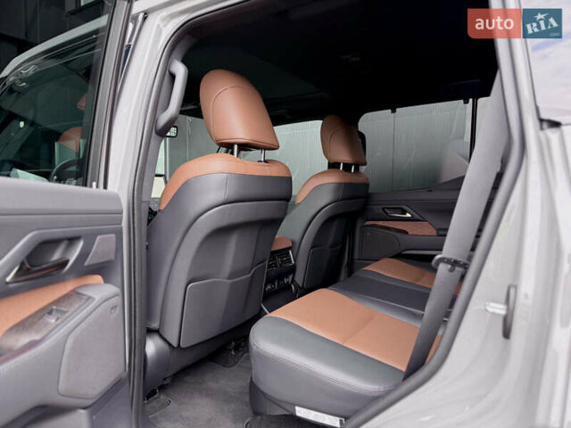 Сірий Лексус ГХ, об'ємом двигуна 3.45 л та пробігом 4 тис. км за 101200 $, фото 15 на Automoto.ua