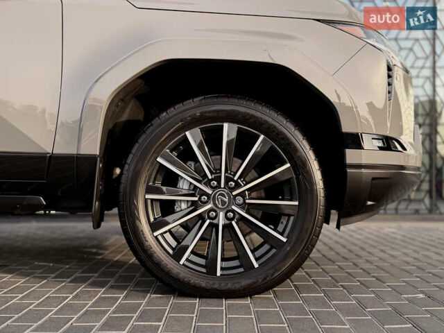 Сірий Лексус ГХ, об'ємом двигуна 3.45 л та пробігом 4 тис. км за 101200 $, фото 39 на Automoto.ua