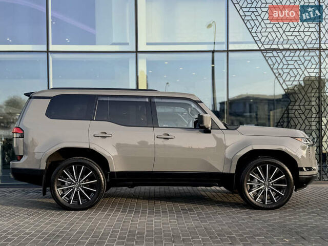 Сірий Лексус ГХ, об'ємом двигуна 3.45 л та пробігом 4 тис. км за 101200 $, фото 5 на Automoto.ua